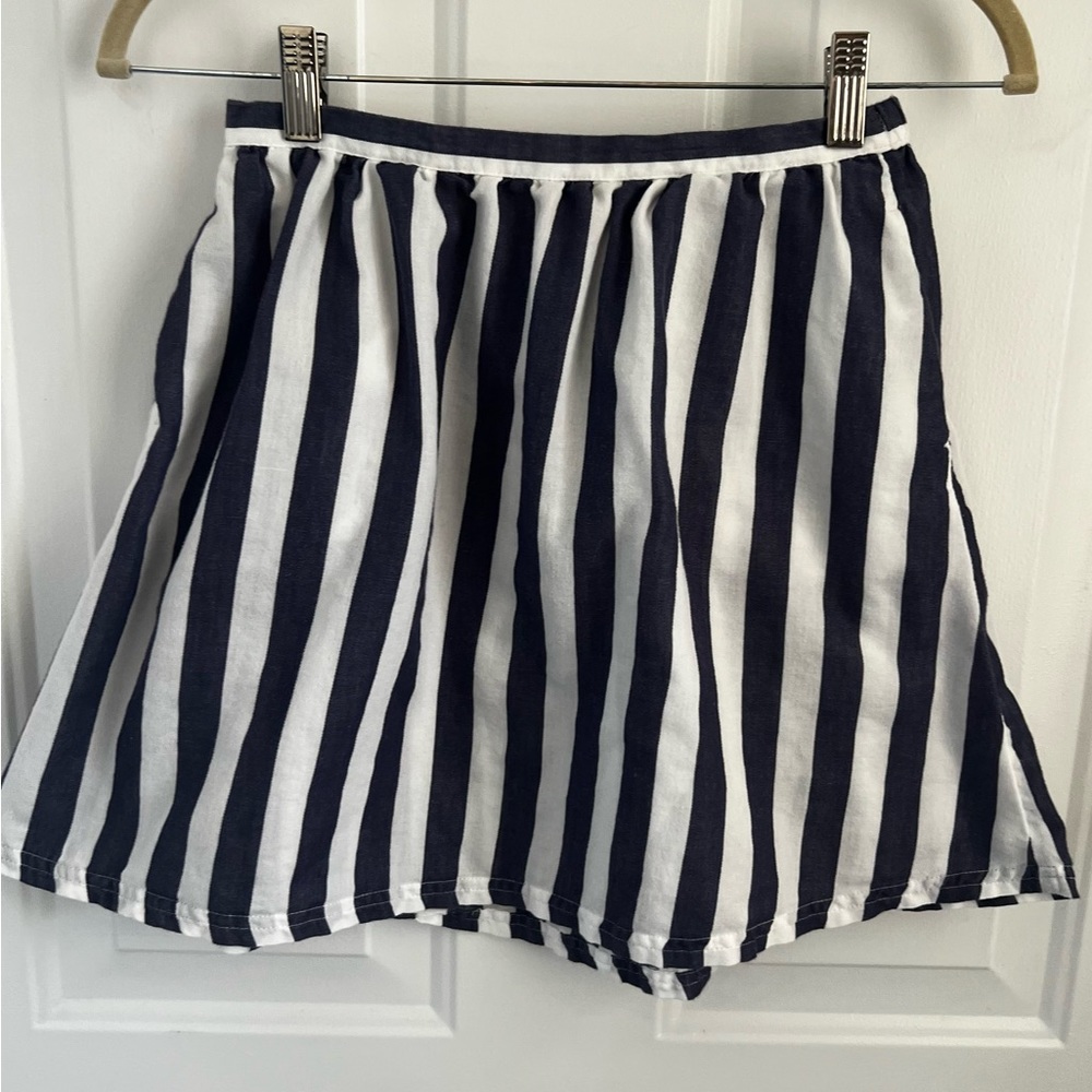LC Lauren Conrad Strip Dkirt